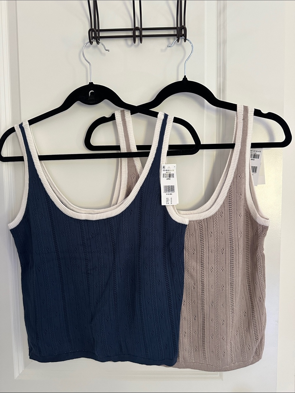 NWT Set of 2 Pointelle Scoopneck Knit Tank Tops - Navy and Taupe - Abercrombie